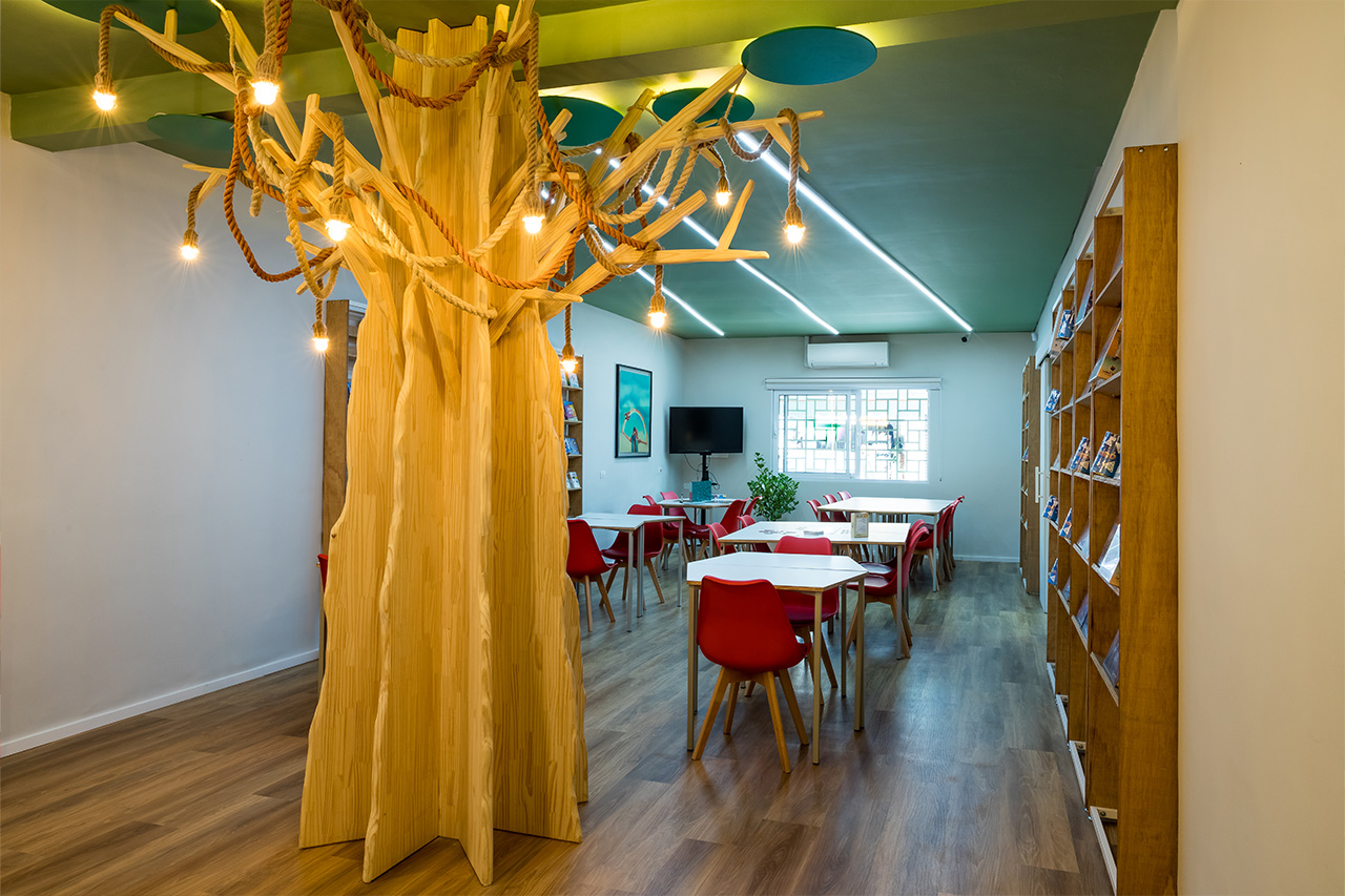 Sala Da Árvore